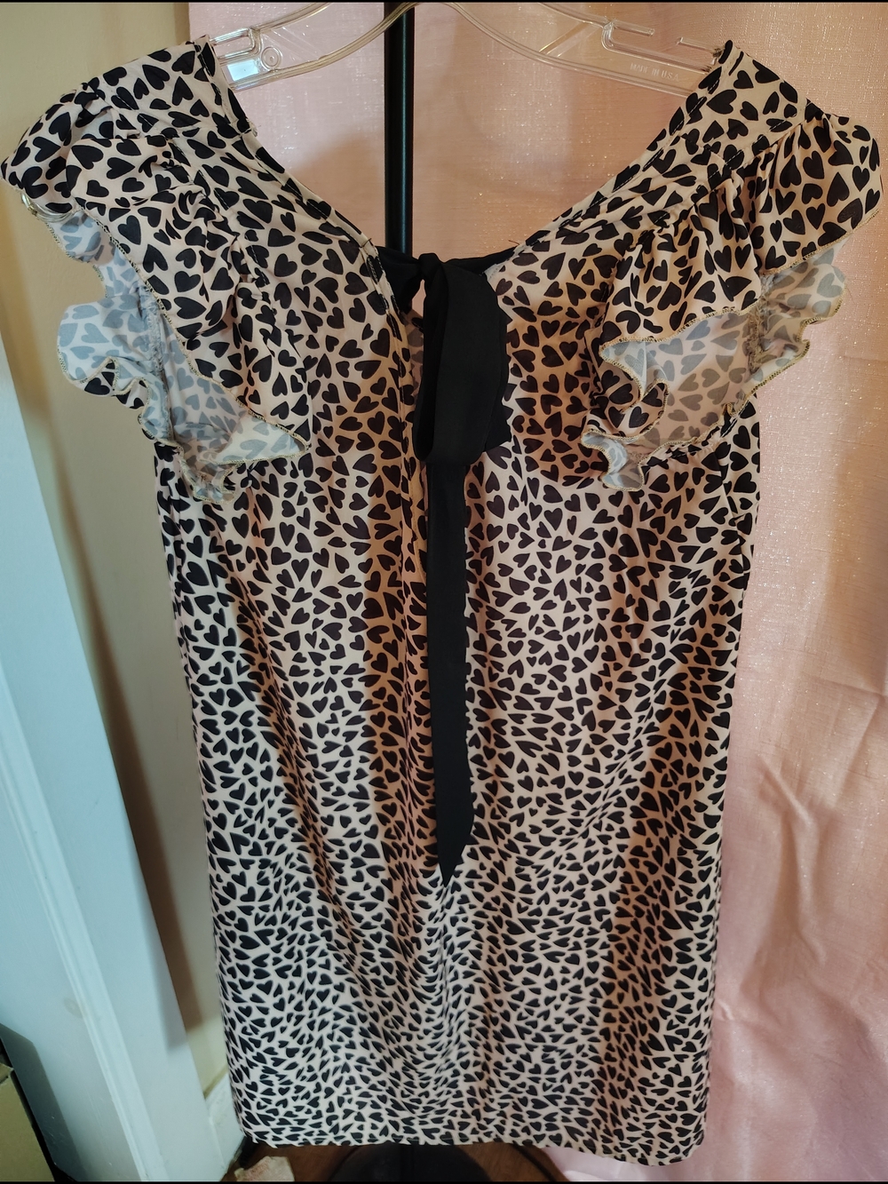 Black Heart Print Ruffle Sleeve Dress with Tie